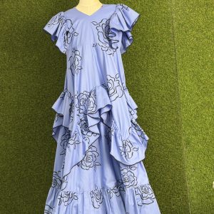 Traje azul estampado