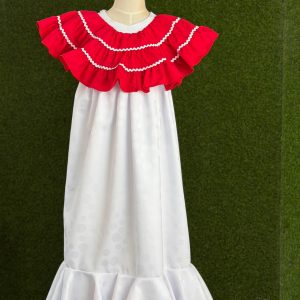 Traje blanco cuello rojo