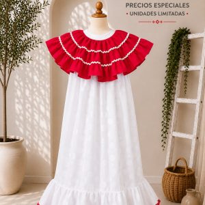 Traje blanco cuello rojo