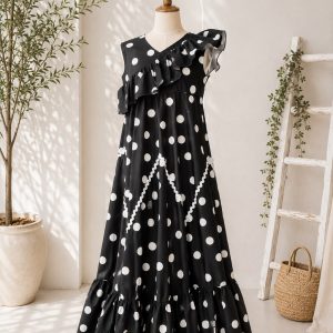 Traje negro asimétrico